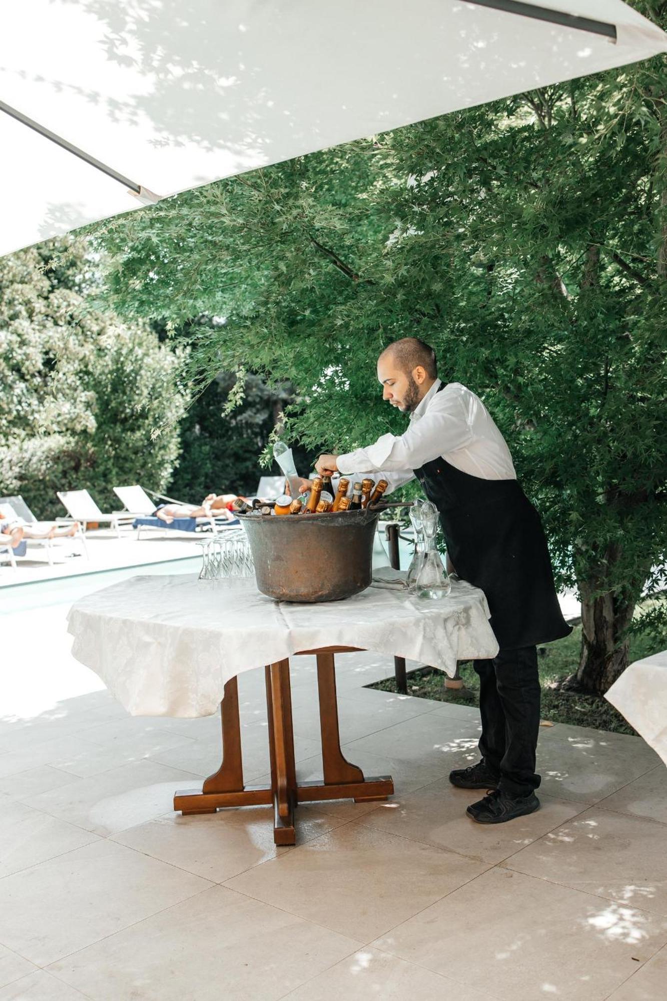 Hotel Milano Pool & Garden Salice Terme Extérieur photo